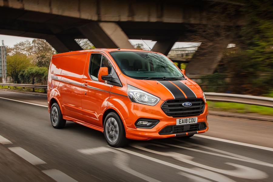  Ford Transit Custom Sport 2017 года  (UK) (фото 1 из 13)